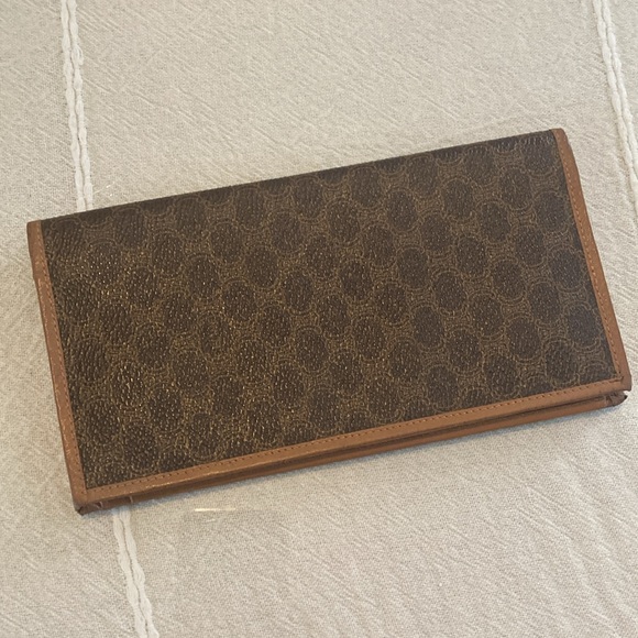 Celine bucket tote with bi fold wallet this is a steal - Picture 14 of 16